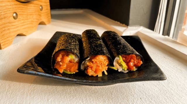 3 Handrolls Set.